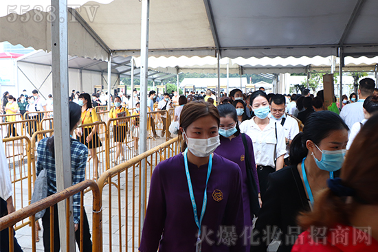 第55屆廣州美博會(huì)盛大開幕,精彩紛呈,驚艷四方 第55屆廣州美博會(huì)盛大開幕,精彩紛呈,驚艷四方